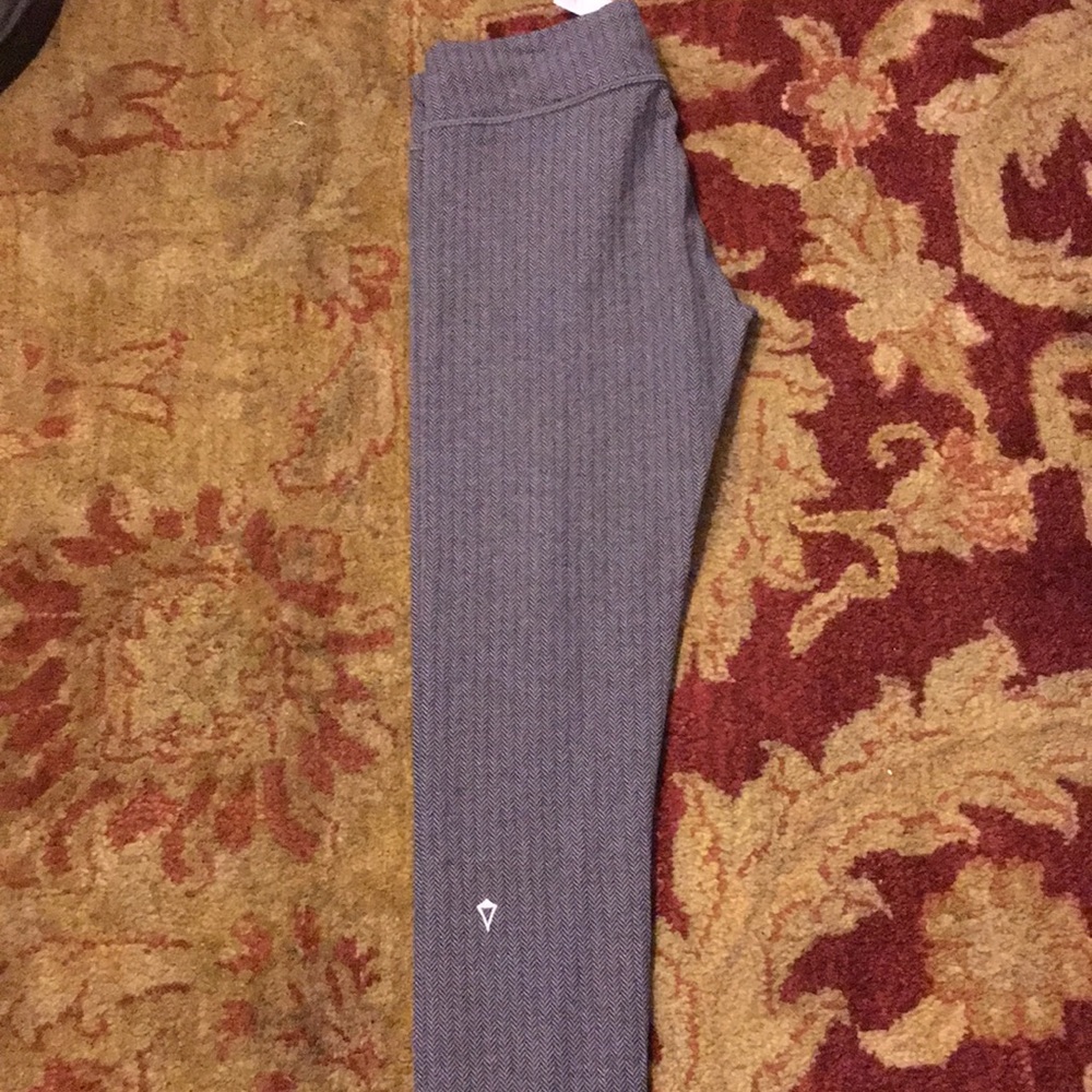 Ivivva leggings